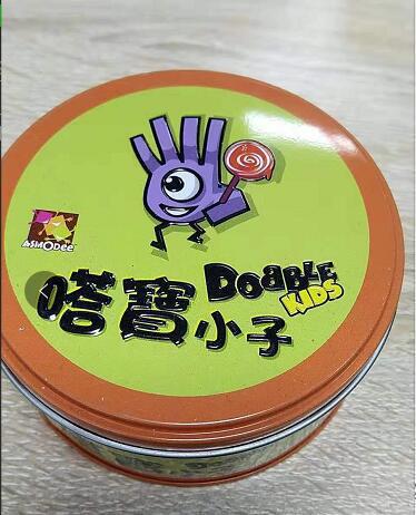 spot it  and dobble card game table