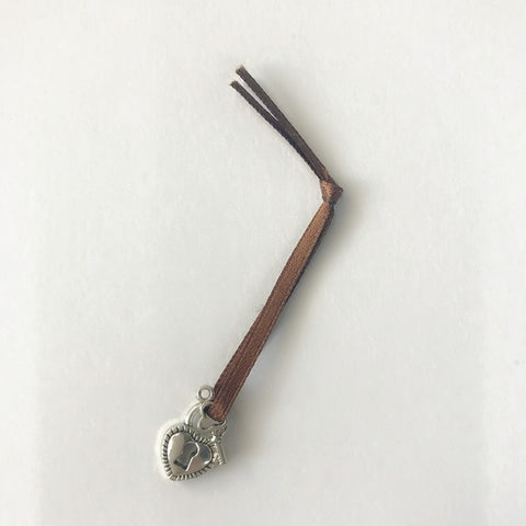 Hand Made Fairy door great gift for Kid miniature Magic tooth fairy door Succulent miniascape Accessory Wood key  and lock
